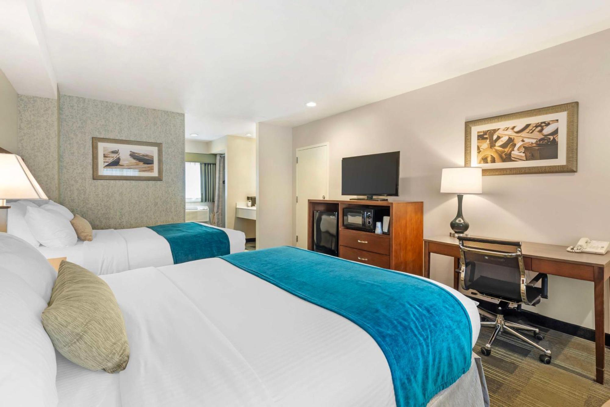 Best Western Plus Cold Spring Plymouth Exterior photo